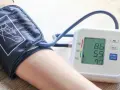 Misurazione della pressione: 86/59 mmHg. Impara come abbassare la pressione con uno stile di vita sano.