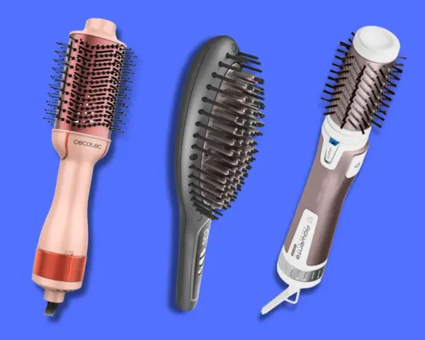 Tre diversi tipi di spazzole per capelli: una rotante, una lisciante e una volumizzante, per ogni esigenza di styling.