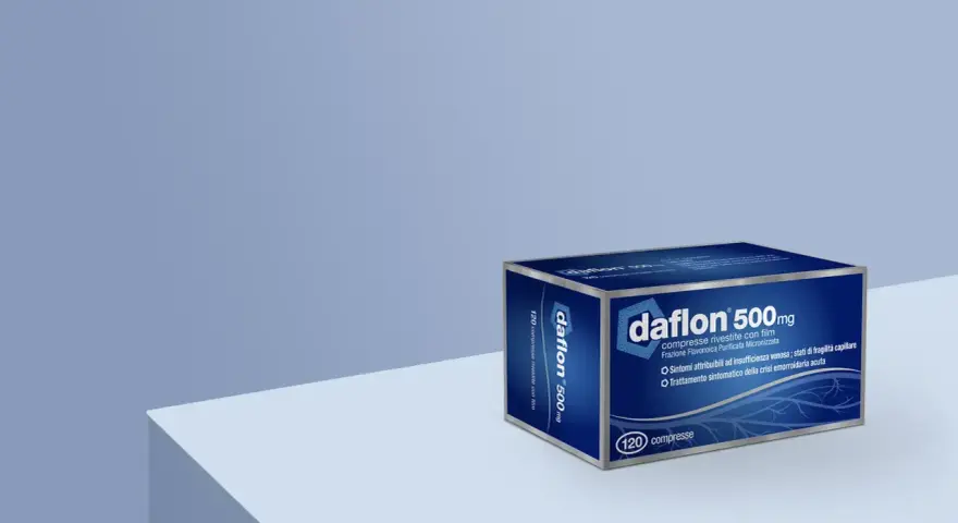 Scatola di Daflon 500 mg, farmaco utile per il trattamento dei sintomi delle emorroidi.