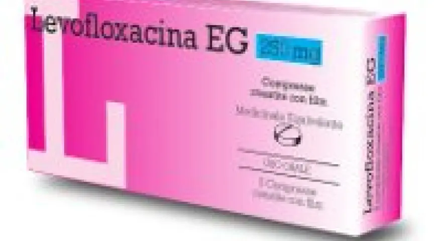 Scatola di Levoxacin EG 250 mg, con grande "L" rosa e dettagli informativi sul farmaco.